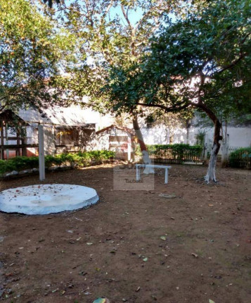 Imagem Casa com 3 Quartos à Venda, 350 m² em Vila Jaboticabeira - Taubaté