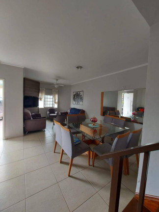 Imagem Casa com 3 Quartos à Venda, 200 m² em Parque Dos Coqueiros - Atibaia