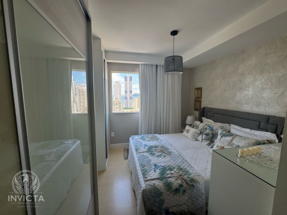 Imagem Apartamento com 3 Quartos à Venda, 162 m² em Centro - Balneário Camboriú Imagem Apartamento com 3 Quartos à Venda, 162 m² em Centro - Balneário Camboriú