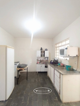 Imagem Casa com 3 Quartos à Venda, 136 m² em Setor Bueno - Goiânia