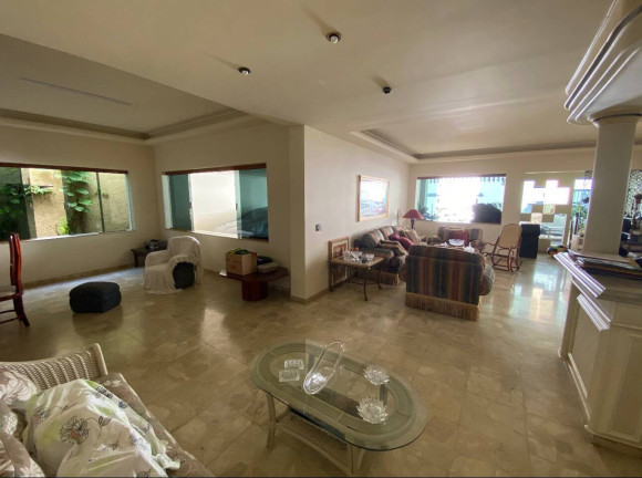 Imagem Sobrado com 5 Quartos para Alugar, 700 m² em Quilombo - Cuiabá
