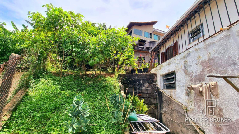 Imagem Casa com 4 Quartos à Venda, 167 m² em Fazendinha - Teresópolis
