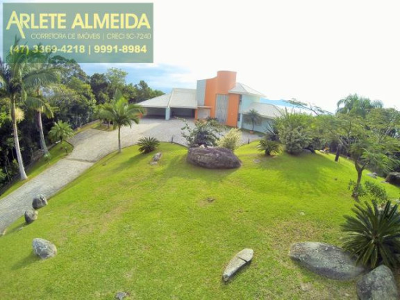 Imagem Casa com 5 Quartos à Venda, 12.000 m² em Araça - Porto Belo Imagem Casa com 5 Quartos à Venda, 12.000 m² em Araça - Porto Belo