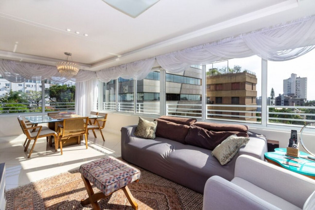 Imagem Imóvel com 2 Quartos à Venda, 85 m² em Auxiliadora - Porto Alegre Imagem Imóvel com 2 Quartos à Venda, 85 m² em Auxiliadora - Porto Alegre