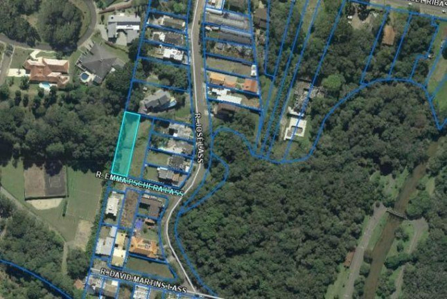 Imagem Terreno à Venda, 925 m² em Cascatinha - Curitiba Imagem Terreno à Venda, 925 m² em Cascatinha - Curitiba