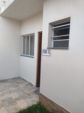 Imagem Casa com 2 Quartos à Venda, 50 m² Imagem Casa com 2 Quartos à Venda, 50 m²