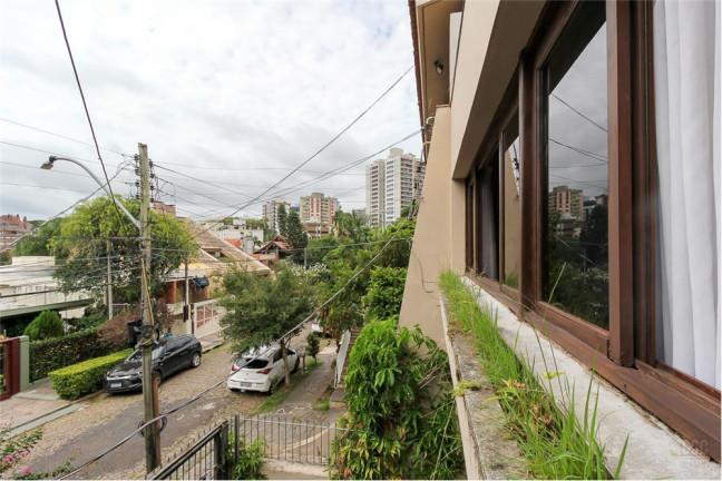 Imagem Casa com 3 Quartos à Venda, 252 m² em Boa Vista - Porto Alegre