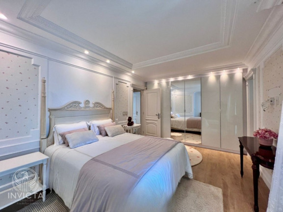 Imagem Apartamento com 4 Quartos à Venda, 700 m² em Centro - Balneário Camboriú Imagem Apartamento com 4 Quartos à Venda, 700 m² em Centro - Balneário Camboriú