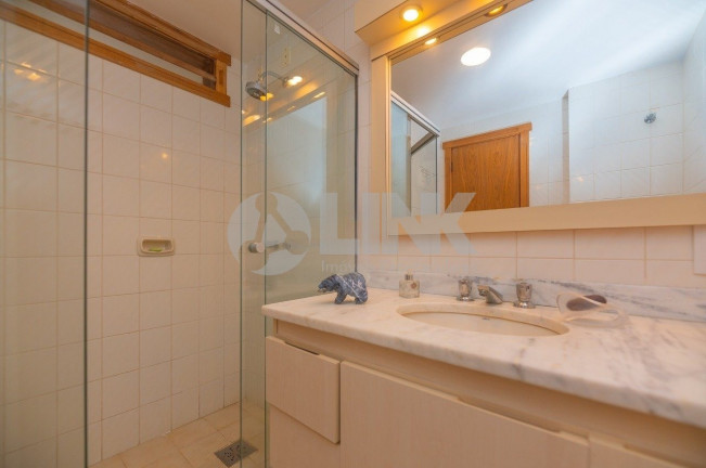 Imagem Apartamento com 2 Quartos à Venda, 97 m² em Petrópolis - Porto Alegre