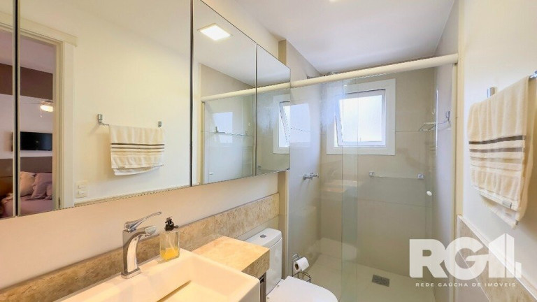 Imagem Casa de Condomínio com 4 Quartos à Venda, 218 m² em Jardim Carvalho - Porto Alegre Imagem Casa de Condomínio com 4 Quartos à Venda, 218 m² em Jardim Carvalho - Porto Alegre