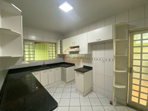 Imagem Casa com 2 Quartos à Venda, 109 m² em Centro - Mogi Mirim Imagem Casa com 2 Quartos à Venda, 109 m² em Centro - Mogi Mirim