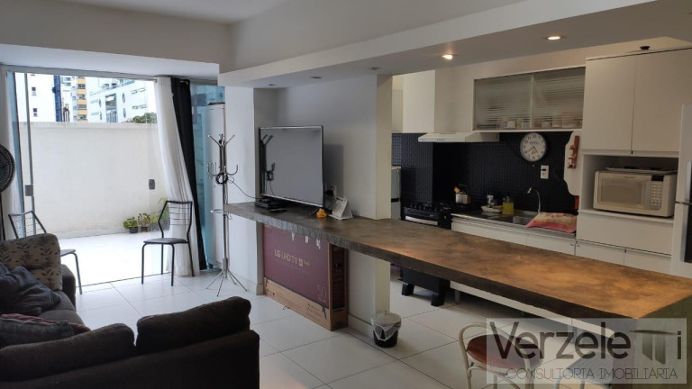 Imagem Apartamento com 2 Quartos à Venda, 126 m² em Centro - Balneário Camboriú Imagem Apartamento com 2 Quartos à Venda, 126 m² em Centro - Balneário Camboriú