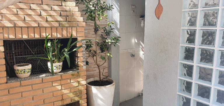Imagem Casa com 3 Quartos à Venda, 230 m² em Jardim Da Saúde - São Paulo Imagem Casa com 3 Quartos à Venda, 230 m² em Jardim Da Saúde - São Paulo