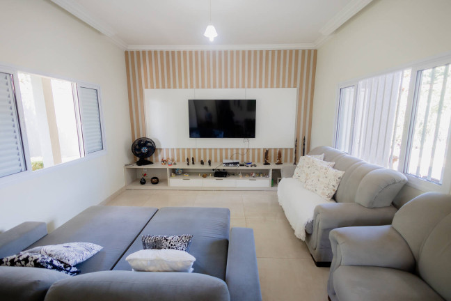Casa com 4 Quartos à Venda,  em Jardim Califórnia - Cuiabá