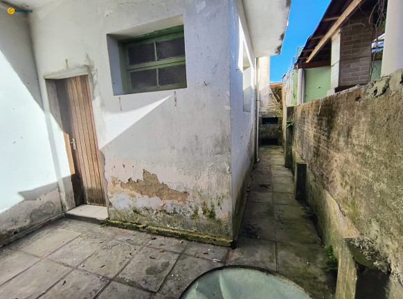 Imagem Casa com 4 Quartos à Venda, 320 m² em Balneário - Florianópolis Imagem Casa com 4 Quartos à Venda, 320 m² em Balneário - Florianópolis