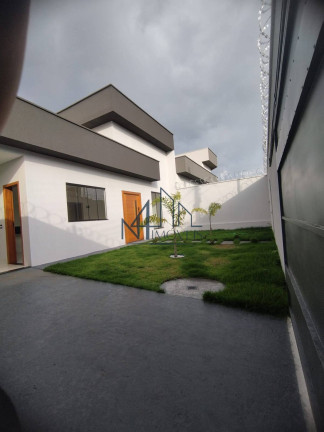 Imagem Casa com 3 Quartos à Venda, 174 m² em Setor Orientville - Goiânia Imagem Casa com 3 Quartos à Venda, 174 m² em Setor Orientville - Goiânia