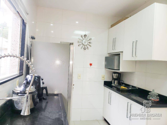 Imagem Casa com 4 Quartos à Venda, 225 m² em Quebra Frascos - Teresópolis