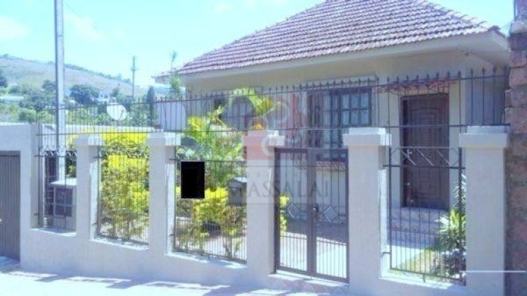 Imagem Casa com 3 Quartos à Venda, 139 m² em Cascata - Porto Alegre