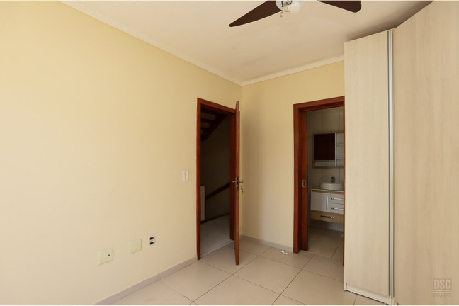 Imagem Casa com 3 Quartos à Venda, 143 m² em Hípica - Porto Alegre Imagem Casa com 3 Quartos à Venda, 143 m² em Hípica - Porto Alegre