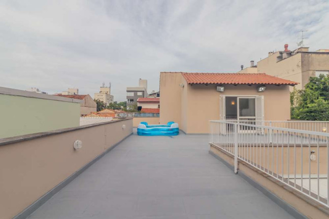 Imagem Casa com 3 Quartos à Venda, 377 m² em Higienópolis - Porto Alegre Imagem Casa com 3 Quartos à Venda, 377 m² em Higienópolis - Porto Alegre