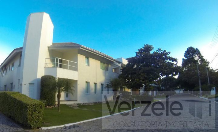 Casa com 5 Quartos à Venda, 410 m² em Estados - Balneário Camboriú