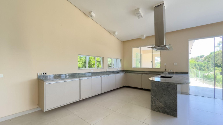 Imagem Casa com 4 Quartos à Venda, 600 m² em Uberaba - Curitiba