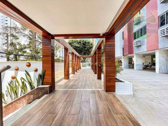 Imagem Cobertura com 4 Quartos à Venda, 270 m²
