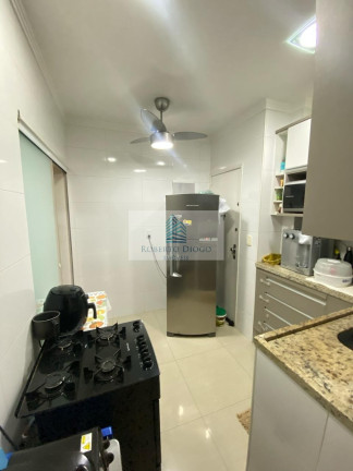 Imagem Imóvel com 2 Quartos à Venda, 70 m² em Icaraí - Niterói Imagem Imóvel com 2 Quartos à Venda, 70 m² em Icaraí - Niterói