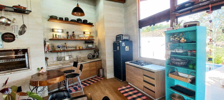 Imagem Casa com 4 Quartos à Venda, 550 m² em Golfe - Teresópolis Imagem Casa com 4 Quartos à Venda, 550 m² em Golfe - Teresópolis