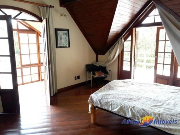 Imagem Casa com 7 Quartos à Venda, 690 m² em Granja Guarani - Teresópolis