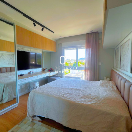 Apartamento com 3 Quartos à Venda, 227 m² em Km 3 - Santa Maria