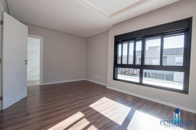 Imagem Casa com 4 Quartos à Venda, 370 m² em Santa Regina - Camboriú Imagem Casa com 4 Quartos à Venda, 370 m² em Santa Regina - Camboriú