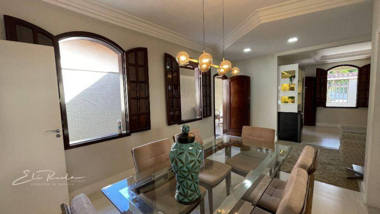 Imagem Casa com 3 Quartos à Venda, 400 m² em Itapuã - Vila Velha