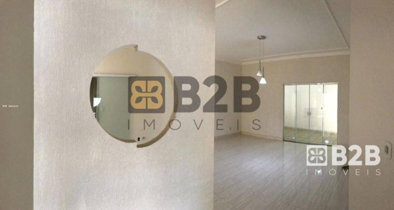 Imagem Casa com 3 Quartos à Venda, 234 m² em Jardim Ariano - Lins Imagem Casa com 3 Quartos à Venda, 234 m² em Jardim Ariano - Lins