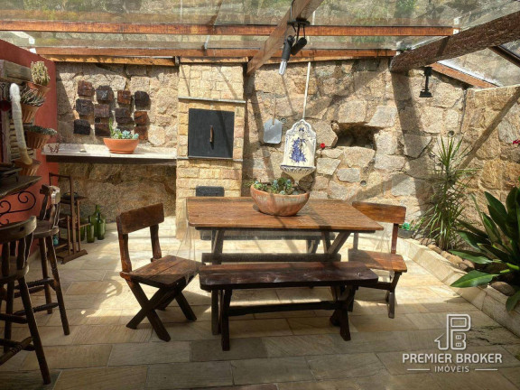 Imagem Casa com 3 Quartos à Venda, 140 m² em Três Córregos - Teresópolis Imagem Casa com 3 Quartos à Venda, 140 m² em Três Córregos - Teresópolis