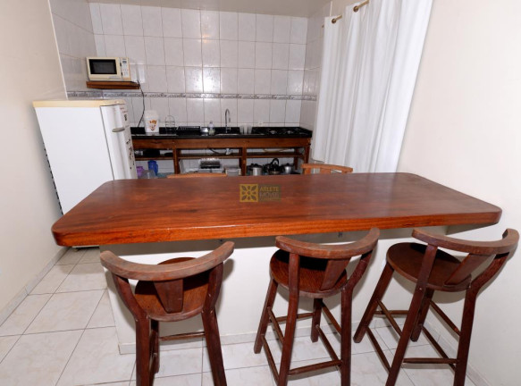 Imagem Casa com 4 Quartos para Alugar ou Temporada, 100 m² em Bombas - Bombinhas Imagem Casa com 4 Quartos para Alugar ou Temporada, 100 m² em Bombas - Bombinhas