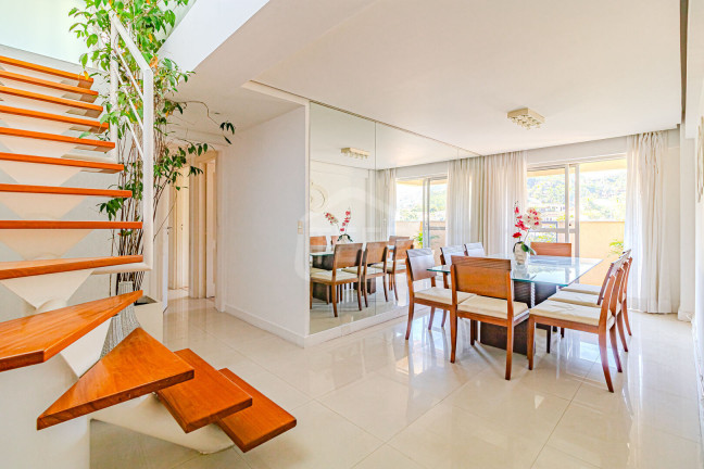 Imagem Cobertura com 4 Quartos à Venda, 277 m² em Freguesia (jacarepaguá) - Rio De Janeiro Imagem Cobertura com 4 Quartos à Venda, 277 m² em Freguesia (jacarepaguá) - Rio De Janeiro
