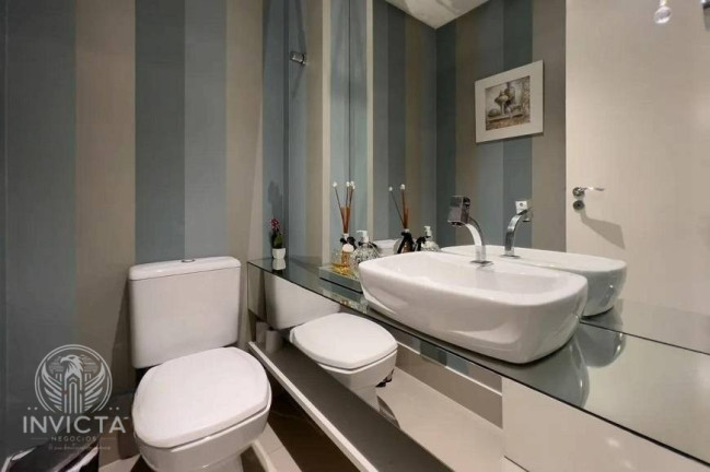 Imagem Apartamento com 3 Quartos à Venda, 200 m² em Centro - Balneário Camboriú Imagem Apartamento com 3 Quartos à Venda, 200 m² em Centro - Balneário Camboriú