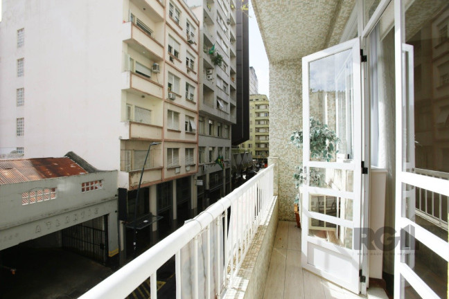 Imagem Apartamento com 3 Quartos à Venda, 128 m² em Centro Histórico - Porto Alegre