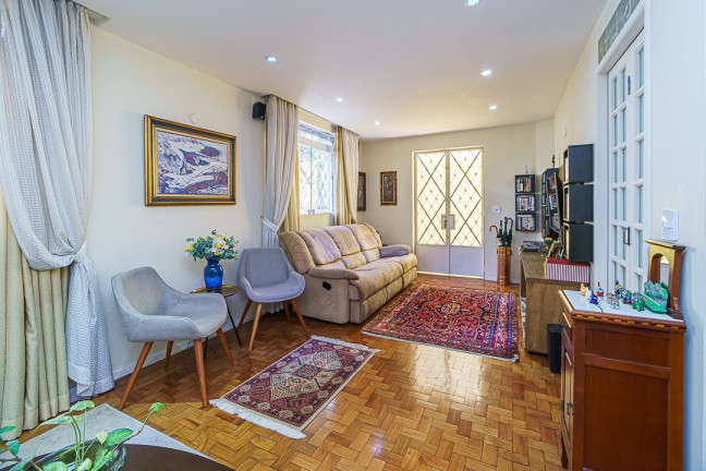 Imagem Casa com 4 Quartos à Venda, 300 m² em Vila Monumento - São Paulo