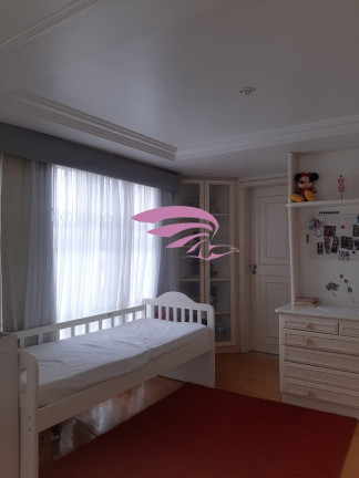 Imagem Casa com 4 Quartos à Venda, 567 m² em Bigorrilho - Curitiba Imagem Casa com 4 Quartos à Venda, 567 m² em Bigorrilho - Curitiba