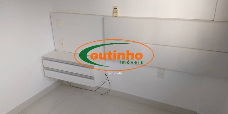 Imagem Casa com 3 Quartos à Venda, 146 m² em Tijuca - Rio De Janeiro Imagem Casa com 3 Quartos à Venda, 146 m² em Tijuca - Rio De Janeiro