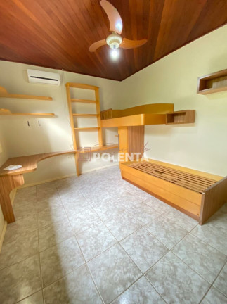 Imagem Casa com 3 Quartos à Venda, 179 m² em Mina Do Mato - Criciúma Imagem Casa com 3 Quartos à Venda, 179 m² em Mina Do Mato - Criciúma
