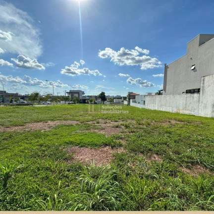 Terreno à Venda, 300 m² em Condomínio Belvedere Ii - Cuiabá