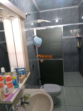 Imagem Sobrado com 6 Quartos à Venda, 250 m² em Jardim Presidente Dutra - Guarulhos Imagem Sobrado com 6 Quartos à Venda, 250 m² em Jardim Presidente Dutra - Guarulhos
