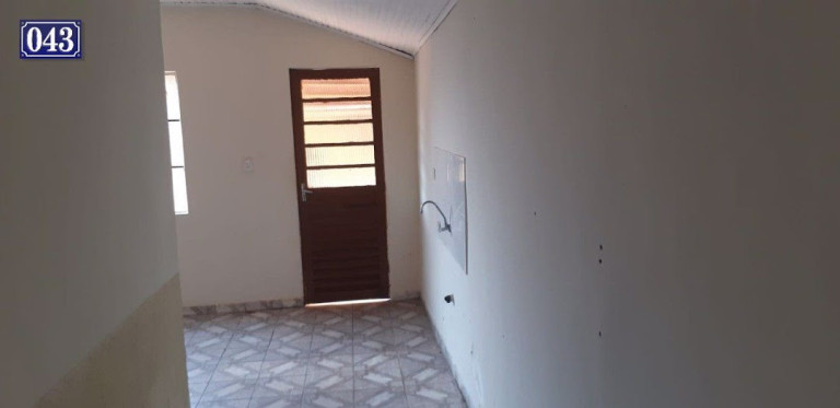 Imagem Casa com 3 Quartos à Venda, 120 m² em Parigot De Souza 2 - Londrina Imagem Casa com 3 Quartos à Venda, 120 m² em Parigot De Souza 2 - Londrina