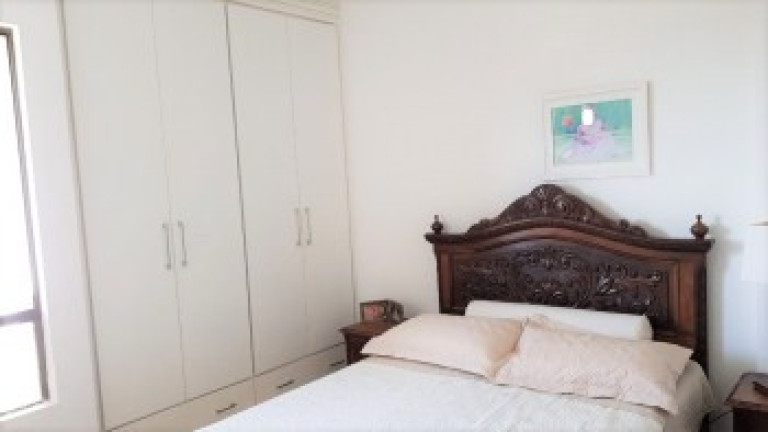 Imagem Casa com 5 Quartos à Venda, 300 m² em Pituba - Salvador Imagem Casa com 5 Quartos à Venda, 300 m² em Pituba - Salvador