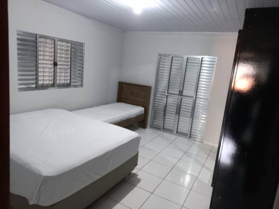 Imagem Casa com 4 Quartos à Venda, 600 m² em Jardim Tonato - Carapicuíba