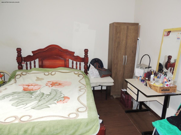 Imagem Casa com 4 Quartos à Venda, 209 m² em Fanny - Curitiba
