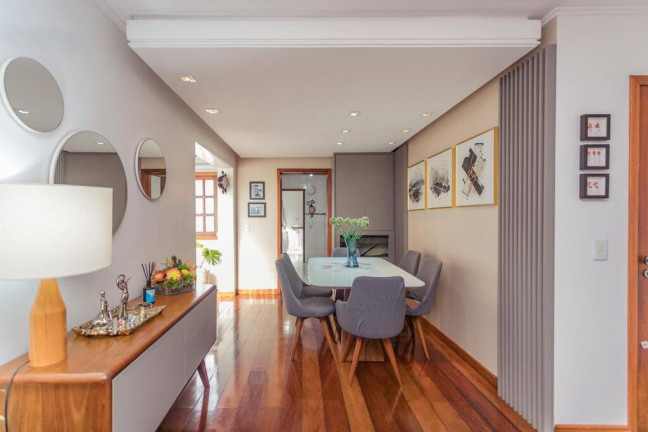 Imagem Imóvel com 3 Quartos à Venda, 272 m² em Jardim Lindóia - Porto Alegre Imagem Imóvel com 3 Quartos à Venda, 272 m² em Jardim Lindóia - Porto Alegre